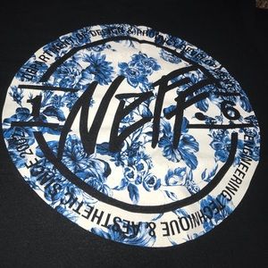 HARDLY WORN NEFF T SHIRT SIZE MEN SMALL BLACK